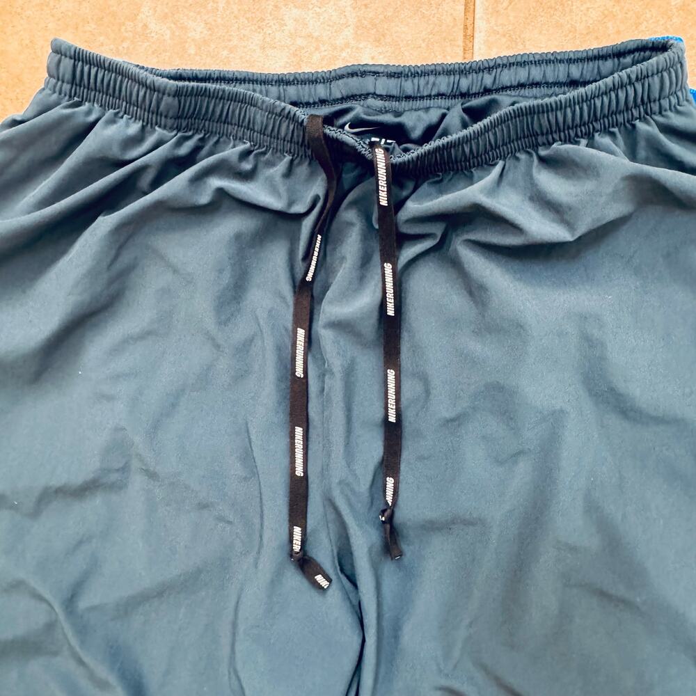 Nike Dri Fit Running Shorts Women’s Size Large Blue Built in Brief Gym Workout - Picture 10 of 10